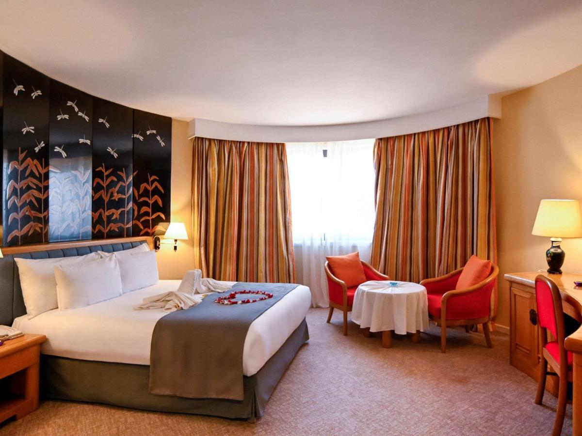 Hotel Mercure Alger Aeroport Dar el Beïda Eksteriør bilde A room at the hotel