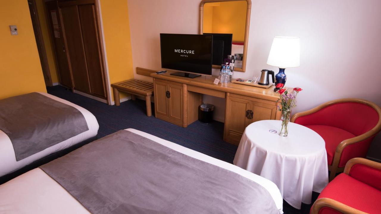 Hotel Mercure Alger Aeroport Dar el Beïda Eksteriør bilde A room at Mercure Warszawa Airport