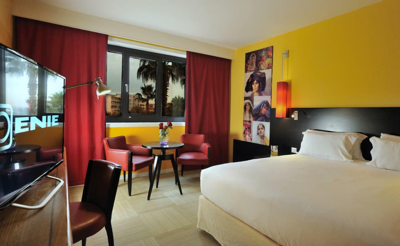 Hotel Mercure Alger Aeroport Dar el Beïda Eksteriør bilde A room at the hotel
